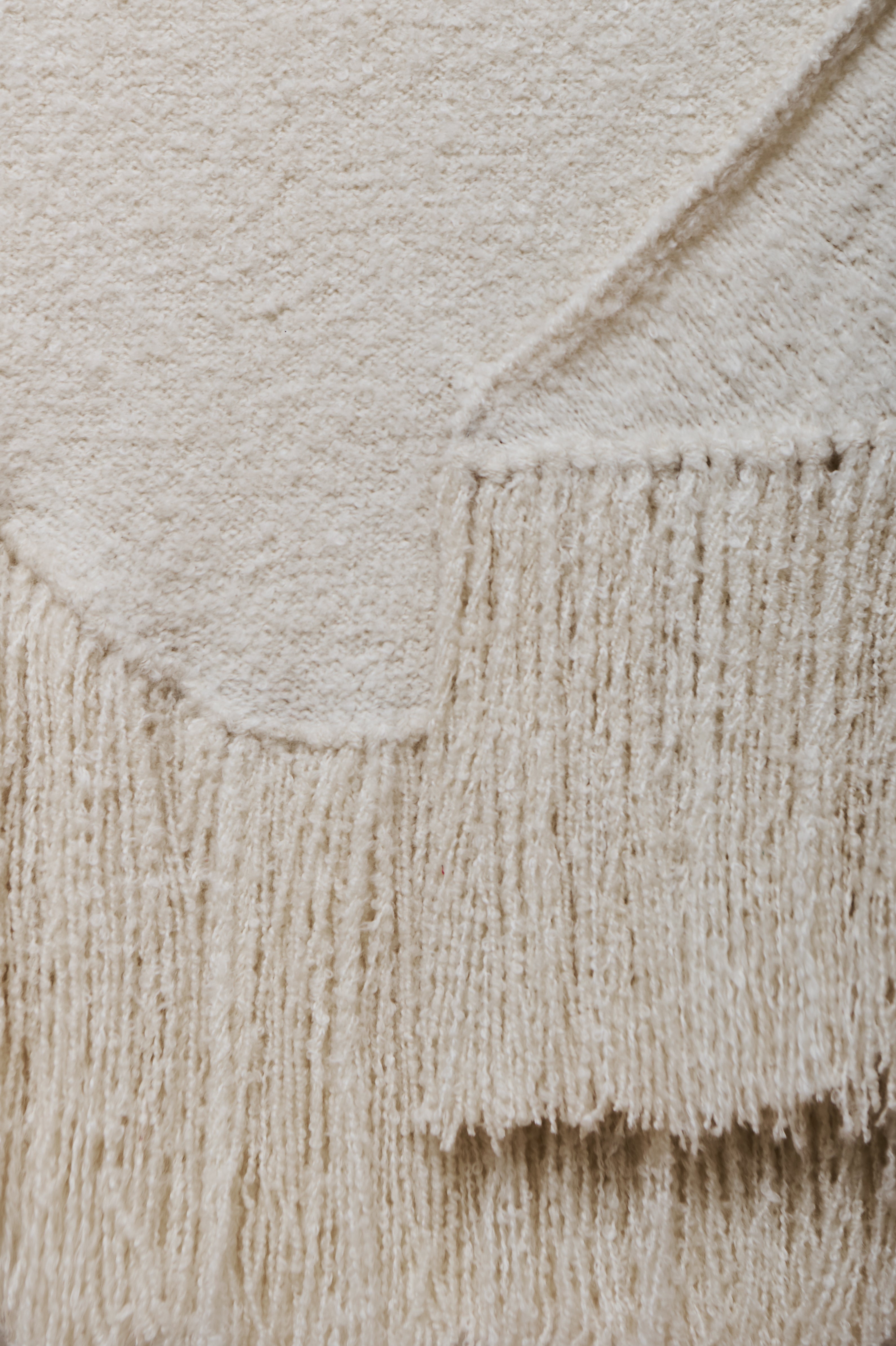 Scialle Manta in Curly Cashmere, Marna White, Detail